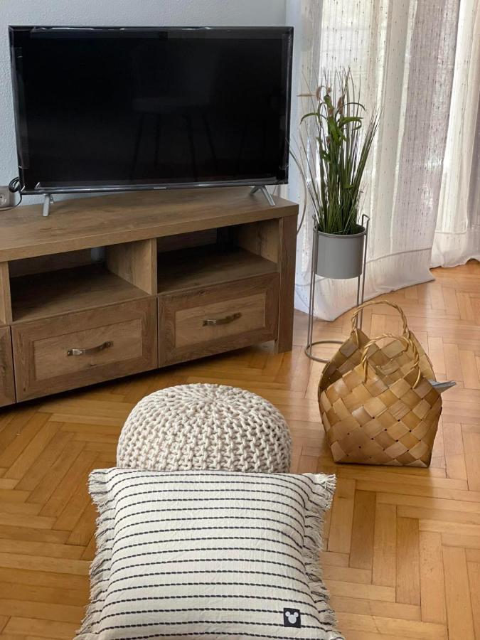 Apartment Myrtia *